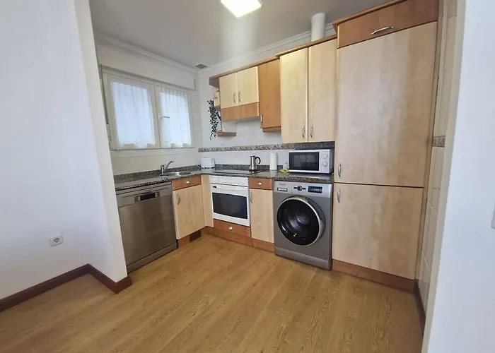 171a Atico Con Garaje גיחון